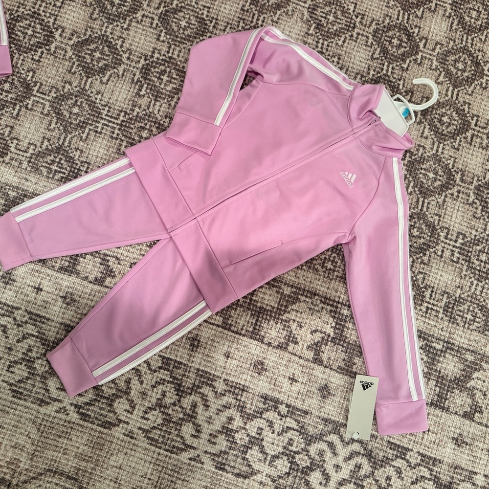 Adidas matching set 5T NWT